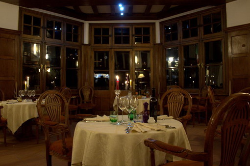Natale di tradizione al Buca Cena: al pianoforte intratterrà gli ospiti l'istrionico Freddy Colt Natale di tradizione al Buca Cena: al pianoforte intratterrà gli ospiti l'istrionico Freddy Colt