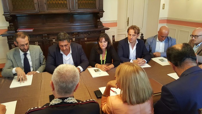 Imperia: ieri in Prefettura l'incontro tra Silvana Tizzano e la Giunta Regionale sulla questione migranti Imperia: ieri in Prefettura l'incontro tra Silvana Tizzano e la Giunta Regionale sulla questione migranti