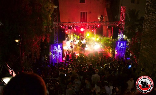 “Creuza the Casbah”: prima tappa sulla strada per Rock in the Casbah. Parola a Simone “Radiomandrake” Parisi: “Per me è come compiere 18 anni per la terza volta” “Creuza the Casbah”: prima tappa sulla strada per Rock in the Casbah. Parola a Simone “Radiomandrake” Parisi: “Per me è come compiere 18 anni per la terza volta”