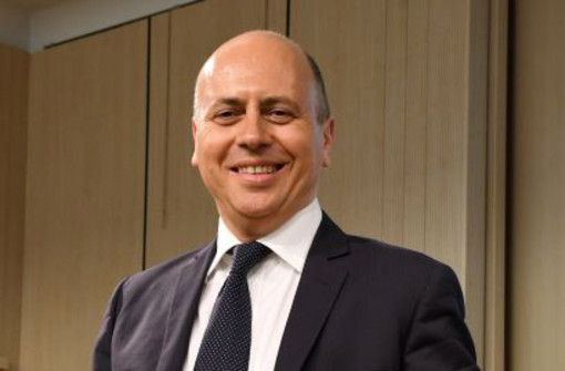 Ruben Razzante e il suo libro 'L'algoritmo dell'uguaglianza' ospiti al teatro del Casinò di Sanremo