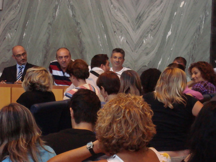 Imperia: paventata esternalizzazione delle mense, stato di agitazione dei dipendenti Seris