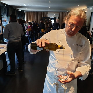 L’Olio Riviera Ligure DOP a Milano interpretato dalla ‘cucina familiare’ di La Mantia L’Olio Riviera Ligure DOP a Milano interpretato dalla ‘cucina familiare’ di La Mantia