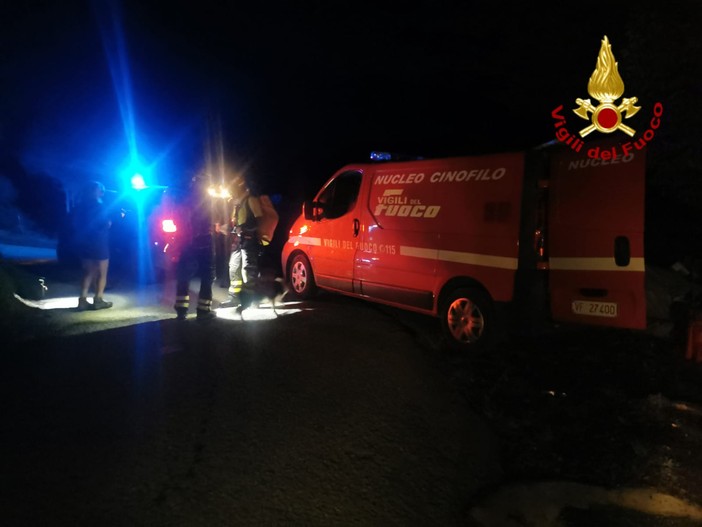 Notte di ricerche a Triora, giovane si allontana da casa: mobilitazione dei Vigili del Fuoco, poi il lieto fine Notte di ricerche a Triora, giovane si allontana da casa: mobilitazione dei Vigili del Fuoco, poi il lieto fine
