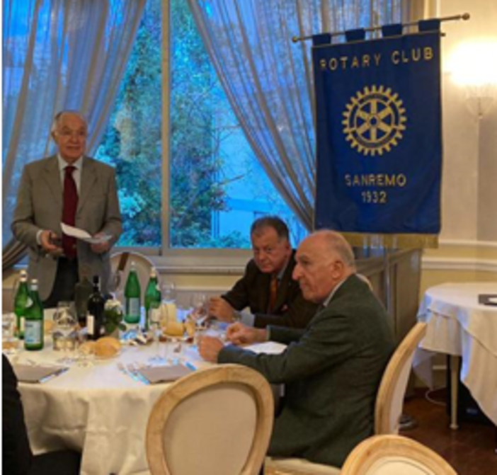 Rotary Sanremo, passaggio delle consegne tra Luigi Fracas e Claudio Lacagnina Rotary Sanremo, passaggio delle consegne tra Luigi Fracas e Claudio Lacagnina