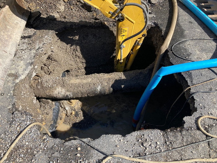 Nuova rottura a una tubazione del 'Roya 1' a Imperia: lunedì distribuzione dell'acqua a rischio nel dianese