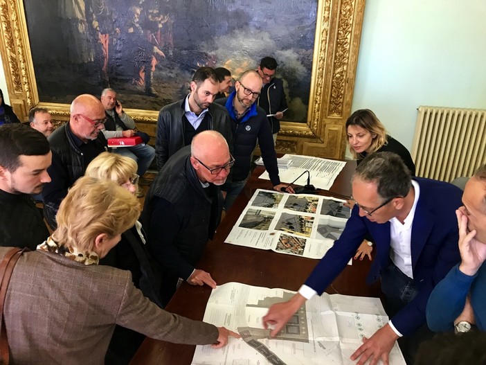 Le immagini dell'incontro nella Sala degli Specchi Le immagini dell'incontro nella Sala degli Specchi