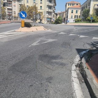 Imperia: tappa buche in azione, stanziati 20 mila euro per il rifacimento degli asfalti