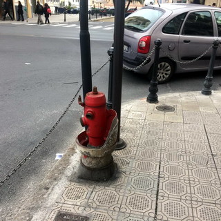 Sanremo: disposizioni anti terrorismo in attesa della prima serata del Festival, scoperchiati anche gli idranti Sanremo: disposizioni anti terrorismo in attesa della prima serata del Festival, scoperchiati anche gli idranti