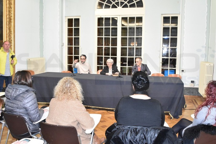 Le immagini dell'incontro in Comune a Sanremo Le immagini dell'incontro in Comune a Sanremo