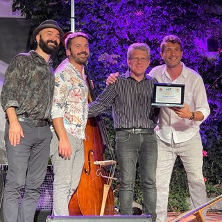 San Bartolomeo al Mare: al 'Rovere Jazz' un sound caldo e avvolgente con 'Accordi Disaccordi' San Bartolomeo al Mare: al 'Rovere Jazz' un sound caldo e avvolgente con 'Accordi Disaccordi'
