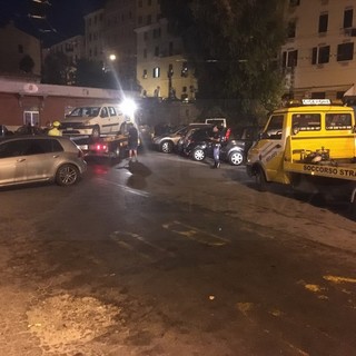 Ventimiglia: dopo la chiusura della città per il 'Desbaratu' pullman bloccati al capolinea dalle auto parcheggiate (Foto)