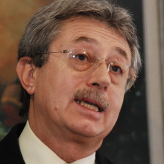 Sanremo: il Sindaco dal Procuratore per un esposto che diventa una 'sprecopoli bis' Sanremo: il Sindaco dal Procuratore per un esposto che diventa una 'sprecopoli bis'