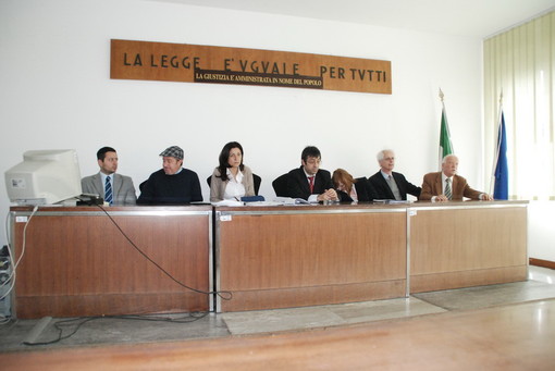 Sanremo: paventato accorpamento dei tribunali, fissata una astensione dalle udienze dal 4 al 9 giugno Sanremo: paventato accorpamento dei tribunali, fissata una astensione dalle udienze dal 4 al 9 giugno