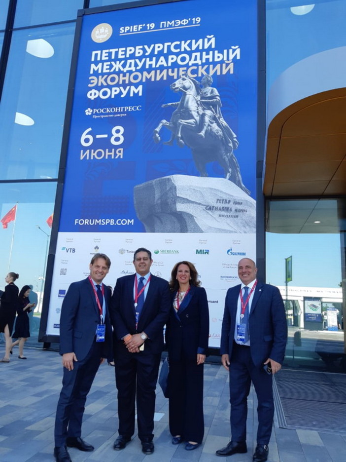 Spief 2019: il presidente Toti alla sessione plenaria con i Presidenti Putin e Xi Jinping
