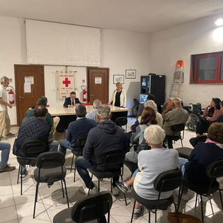 Attacchi dei lupi: la Regione Liguria, grazie ad allevatori e Coldiretti, apre un tavolo di lavoro con le associazioni, sindaci e parco naturale Alpi liguri Attacchi dei lupi: la Regione Liguria, grazie ad allevatori e Coldiretti, apre un tavolo di lavoro con le associazioni, sindaci e parco naturale Alpi liguri