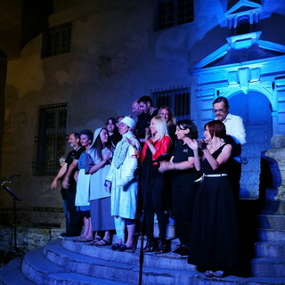 Vallecrosia: domani sera in scena la compagnia di Imperia 'Ramaiolo in scena' per 'Che spettacolo di provincia' Vallecrosia: domani sera in scena la compagnia di Imperia 'Ramaiolo in scena' per 'Che spettacolo di provincia'