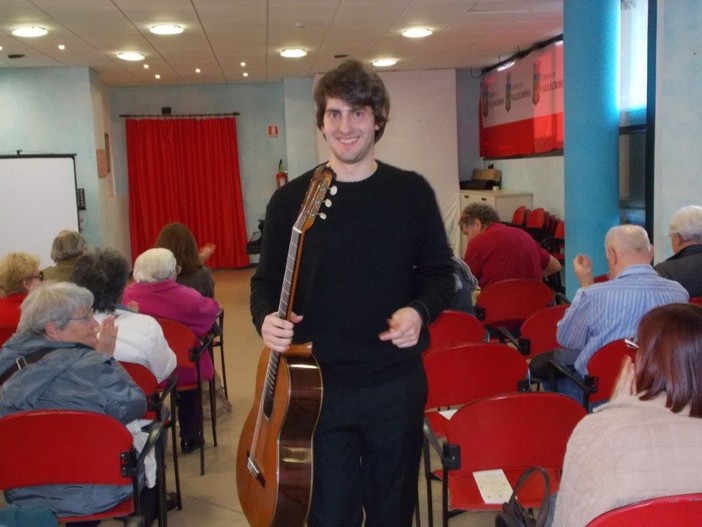 Vallecrosia: ottimo successo per il 3° recital di chitarra 'Primavera in Musica' con Marco Musso
