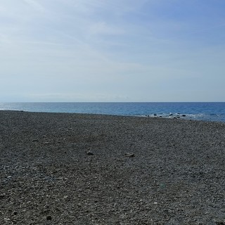 Rispettare l'ambiente e il mare, al via &quot;Puliamo la spiaggia di Vallecrosia&quot; (Foto)