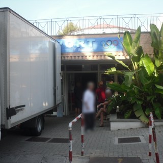 Palazzetto dello Sport a Bordighera: al via lo sgombero dei ‘vecchi’ gestori, rischio per molti posti di lavoro. Chiude Red Pepper? Palazzetto dello Sport a Bordighera: al via lo sgombero dei ‘vecchi’ gestori, rischio per molti posti di lavoro. Chiude Red Pepper?
