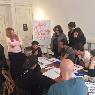 Imperia: successo al 'Sibilla scuola e ufficio' per il workshop gratuito di calligrafia (Foto)