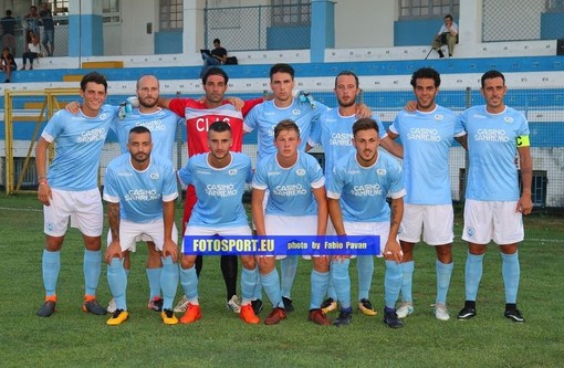 Calcio, Serie D. 3^giornata. Savona-Sanremese, la parola passa al campo: occhi puntati sul "Bacigalupo" per il super derby del ponente Calcio, Serie D. 3^giornata. Savona-Sanremese, la parola passa al campo: occhi puntati sul "Bacigalupo" per il super derby del ponente