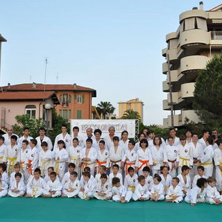 Vallecrosia: ottimo stage di Judo in occasione del 40° anniversario del locale club Vallecrosia: ottimo stage di Judo in occasione del 40° anniversario del locale club
