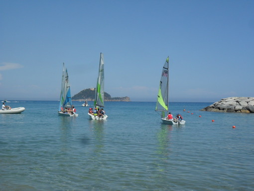 Il Circolo Nautico al Mare di Alassio: una settimana di attività nautiche per i bimbi delle elementari