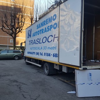 Da"Sanremo Autotrasporti" non solo traslochi ma anche consegna di Gpl e stoccaggio garantito di ogni genere di bene Da"Sanremo Autotrasporti" non solo traslochi ma anche consegna di Gpl e stoccaggio garantito di ogni genere di bene