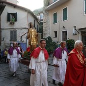 San Lorenzo, Vallebona festeggia il santo patrono con santa messa e processione (Foto) San Lorenzo, Vallebona festeggia il santo patrono con santa messa e processione (Foto)