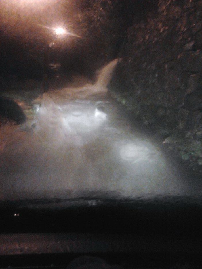 Sanremo: situazione difficoltosa in strada San Pietro, le foto di una nostra lettrice