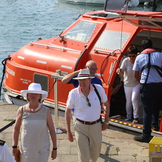 Uno sbarco di crocieristi alcuni anni fa Uno sbarco di crocieristi alcuni anni fa