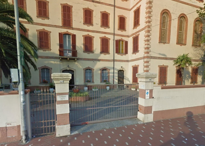 Migranti ospitati al Seminario di Bordighera: intervista di Enzo Iorio alla insegnante Monica Di Rocco Migranti ospitati al Seminario di Bordighera: intervista di Enzo Iorio alla insegnante Monica Di Rocco