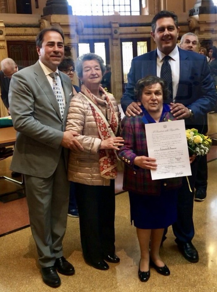 Riva Ligure: stella al merito del lavoro consegnata ieri a Genova ad Antonietta di Francesco (Foto)