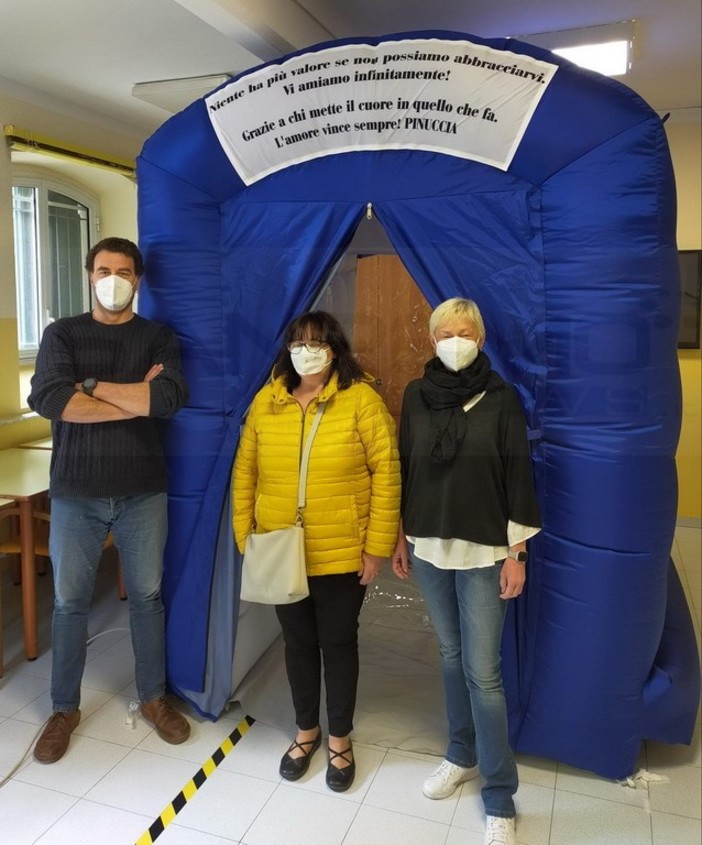 Ventimiglia: ecco la 'Stanza degli Abbracci' alla Rsa 'San Secondo' grazie ad una raccolta fondi (Foto) Ventimiglia: ecco la 'Stanza degli Abbracci' alla Rsa 'San Secondo' grazie ad una raccolta fondi (Foto)