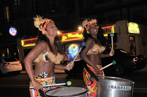 Sanremo: al Casinò il calore della musica sudamericana e la bellezza delle brasiliane