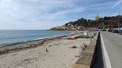 Sanremo, gara pubblica per la spiaggia Bussana Annunziata: gestione tecnica solo per l’estate 2026