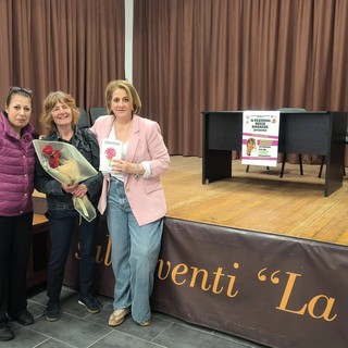 Ospedaletti, Stefania Bertola presenta "La rosa e la spina" al Festival delle Ragazze (Video)