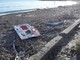 Sanremo: spiaggia di Bussana invasa dai legnami, la segnalazione di una nostra lettrice (Foto)