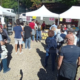 Triora: grande successo domenica scorsa per la 'Sagra del Fungo', oltre 3.000 persone e prodotti finiti alle 15 (Foto) Triora: grande successo domenica scorsa per la 'Sagra del Fungo', oltre 3.000 persone e prodotti finiti alle 15 (Foto)