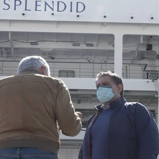 Genova: questa mattina al porto il sopralluogo del Presidente Toti sulla nave 'Splendid' (Video) Genova: questa mattina al porto il sopralluogo del Presidente Toti sulla nave 'Splendid' (Video)
