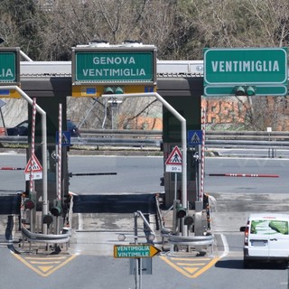 Autostrade: anticipato lo stop dei cantieri a luglio per due settimane, fino al 1° agosto