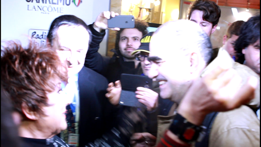 #Sanremo2016 l'incontro tra Orietta Berti ed Elio: si discute di... ritornelli