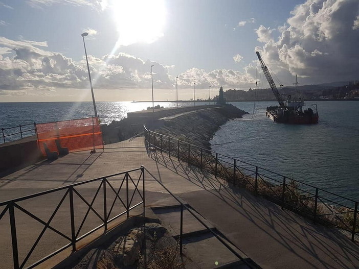 Imperia: lunedì l'inaugurazione della 'Passeggiata nel mare', sarà presente anche il presidente Toti Imperia: lunedì l'inaugurazione della 'Passeggiata nel mare', sarà presente anche il presidente Toti