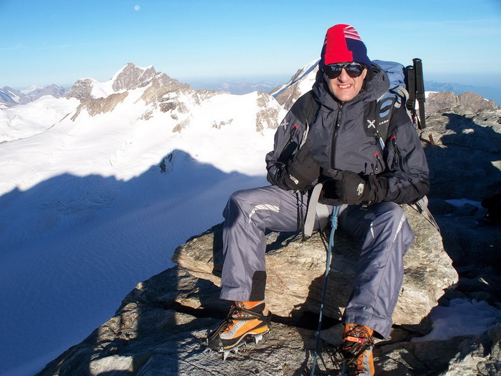 L'alpinista imperiese Stefano Sciandra in trasferta ai piedi del Cervino per parlare delle sue scalate