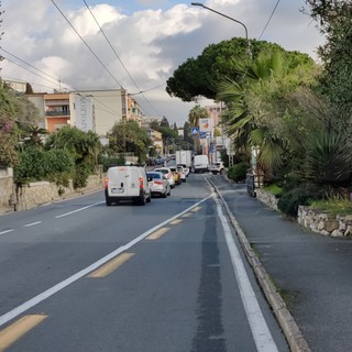 Sicurezza stradale a Sanremo, l'appello di un lettore: "Servono più prevenzione e controlli in corso Marconi" Sicurezza stradale a Sanremo, l'appello di un lettore: "Servono più prevenzione e controlli in corso Marconi"