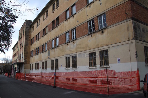 Taggia: interviene il dirigente scolastico delle 'Revelli' "Da noi nessun distacco di soffittature"