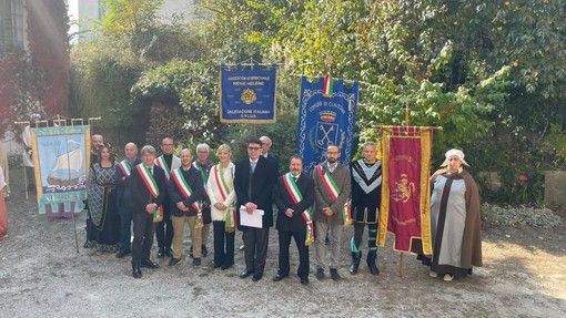 Il Sestiere Burgu e la Compagnia dei Balestrieri di Ventimiglia alla commemorazione del marchese di Savona Il Sestiere Burgu e la Compagnia dei Balestrieri di Ventimiglia alla commemorazione del marchese di Savona