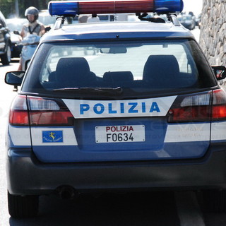 Imperia: camion dei 'melonari' finisce su un fianco in autostrada, nessun ferito ma solo qualche disagio