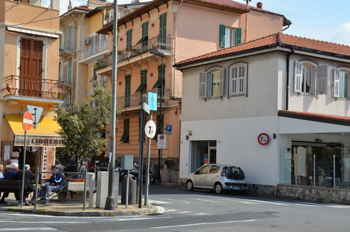 Sanremo: prossima settimana, via Lamarmora chiusa al traffico per lavori di asfaltatura Sanremo: prossima settimana, via Lamarmora chiusa al traffico per lavori di asfaltatura