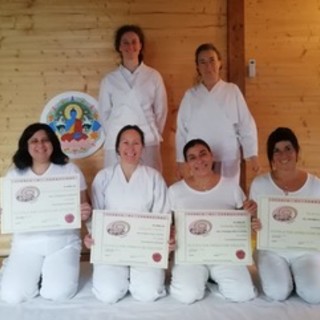 Camporosso: consegnati i diplomi di formazione shiatsu della scuola Enkei